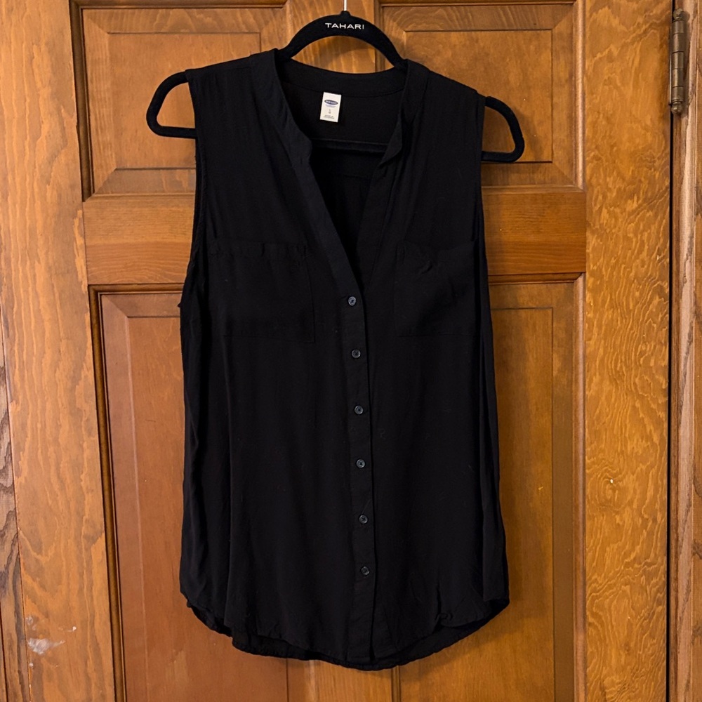 Old Navy Women's Black Button-Down Blouse - Minimalist Core